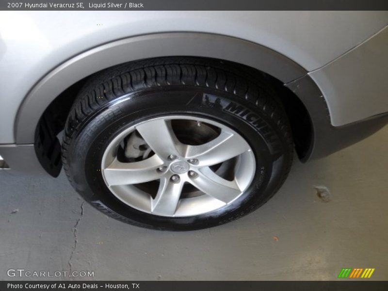 Liquid Silver / Black 2007 Hyundai Veracruz SE