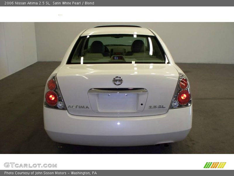 Satin White Pearl / Blond 2006 Nissan Altima 2.5 SL