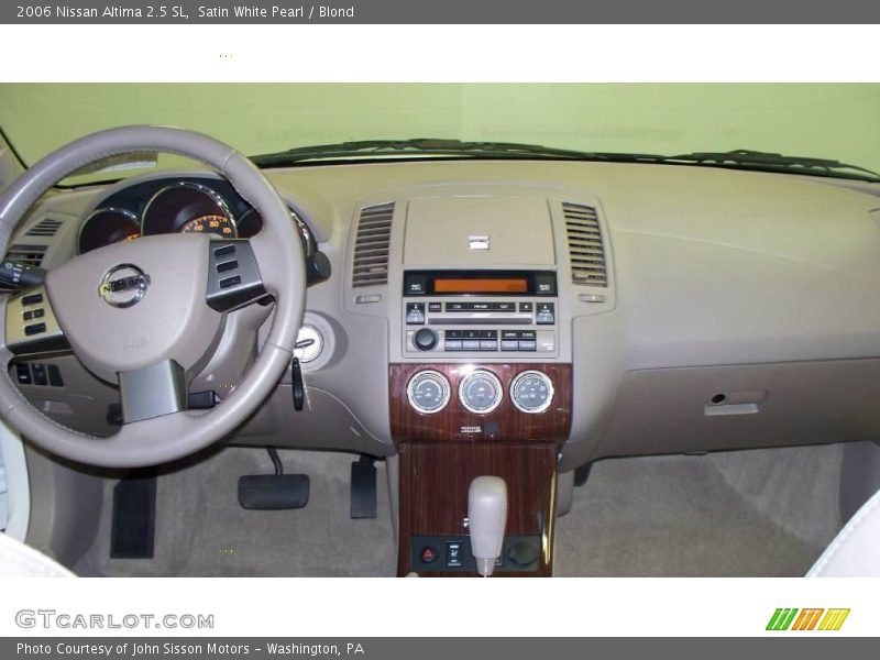 Satin White Pearl / Blond 2006 Nissan Altima 2.5 SL