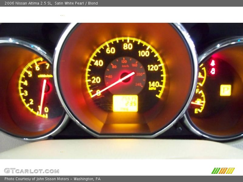 Satin White Pearl / Blond 2006 Nissan Altima 2.5 SL