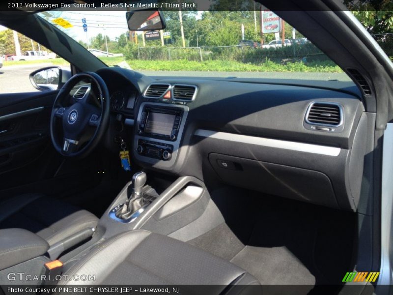 Reflex Silver Metallic / Titan Black 2012 Volkswagen Eos Komfort