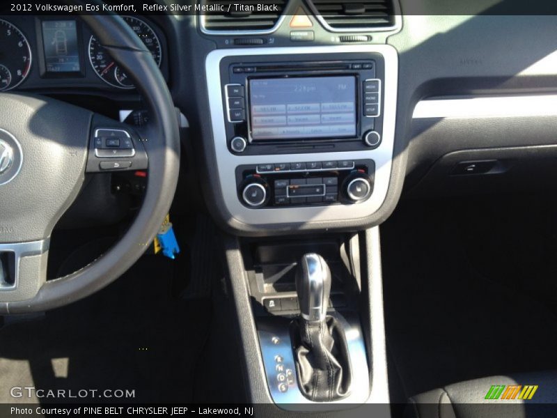 Reflex Silver Metallic / Titan Black 2012 Volkswagen Eos Komfort