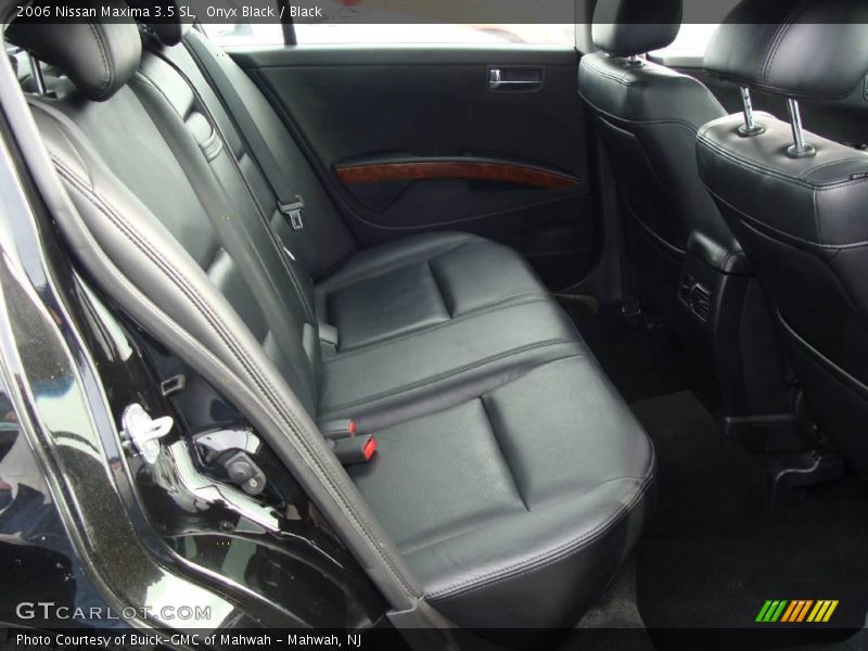 Onyx Black / Black 2006 Nissan Maxima 3.5 SL