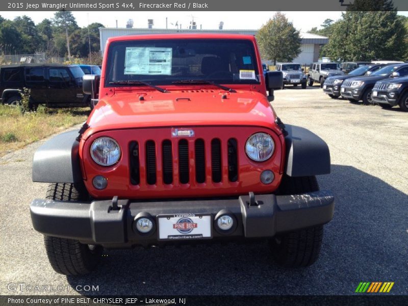 Firecracker Red / Black 2015 Jeep Wrangler Unlimited Sport S 4x4