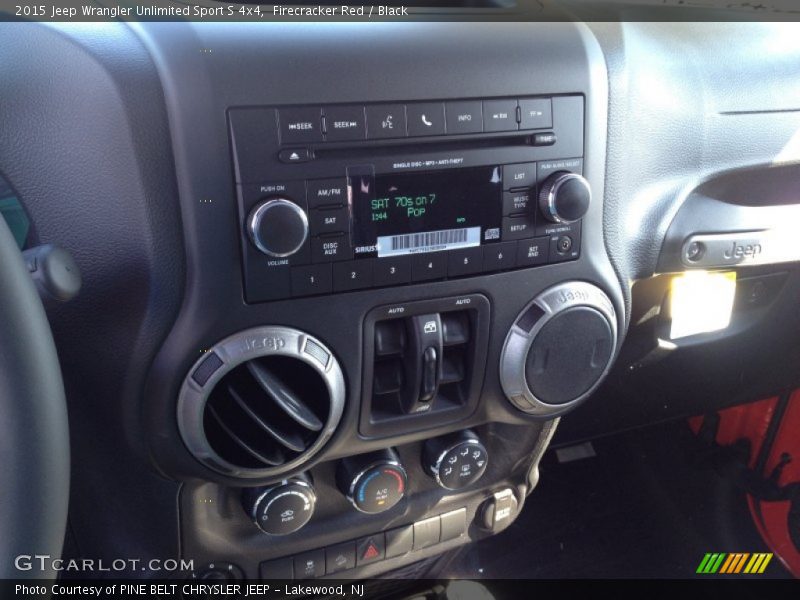 Firecracker Red / Black 2015 Jeep Wrangler Unlimited Sport S 4x4