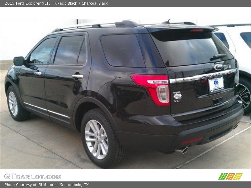 Tuxedo Black / Charcoal Black 2015 Ford Explorer XLT