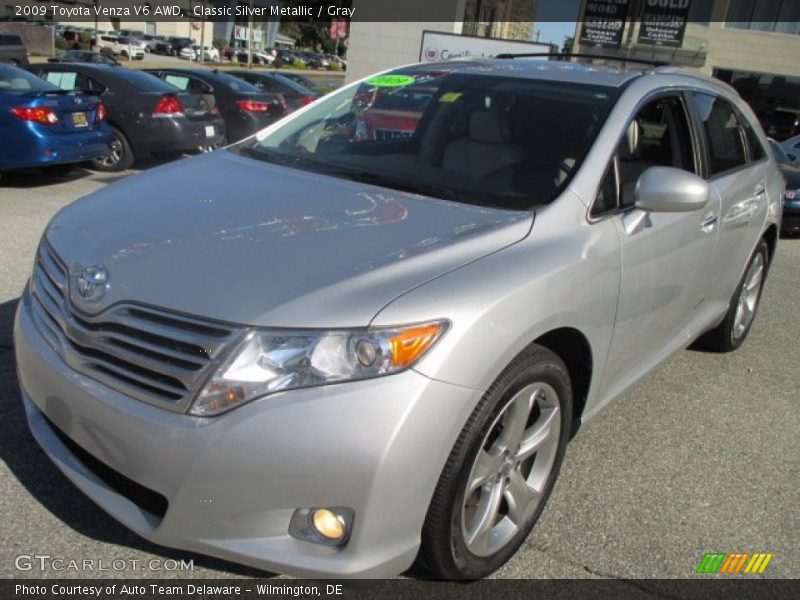 Classic Silver Metallic / Gray 2009 Toyota Venza V6 AWD