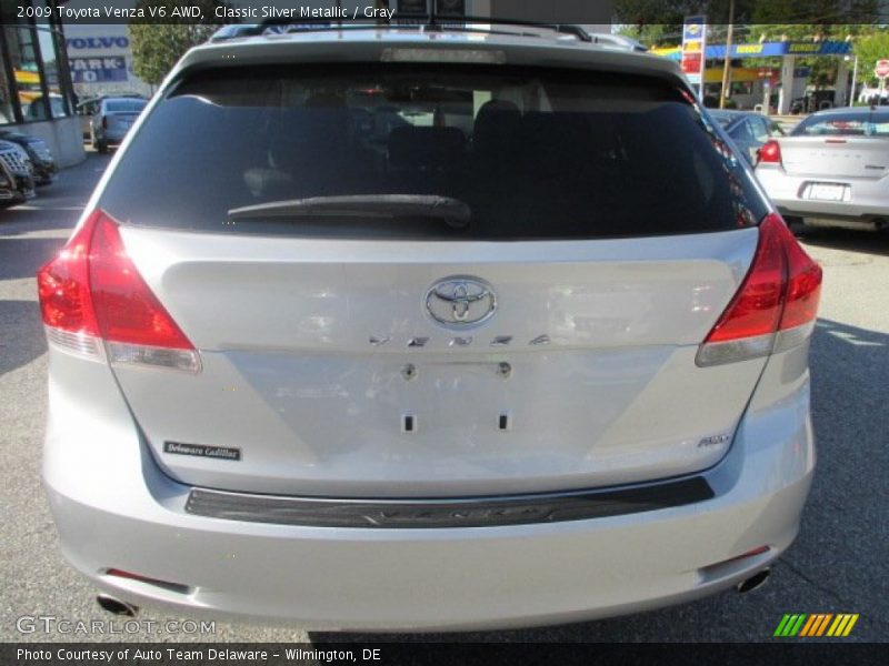 Classic Silver Metallic / Gray 2009 Toyota Venza V6 AWD