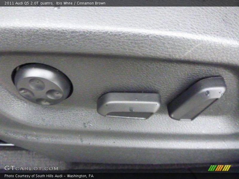 Ibis White / Cinnamon Brown 2011 Audi Q5 2.0T quattro