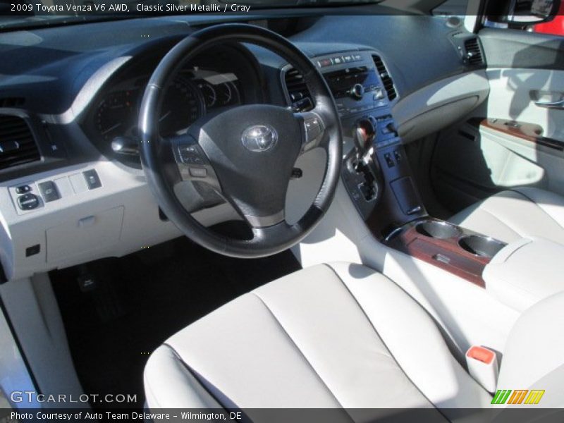 Classic Silver Metallic / Gray 2009 Toyota Venza V6 AWD