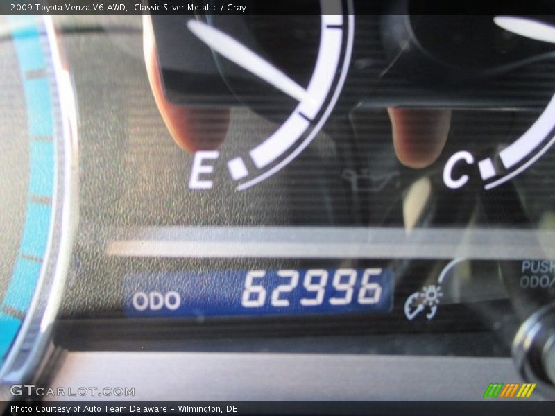 Classic Silver Metallic / Gray 2009 Toyota Venza V6 AWD