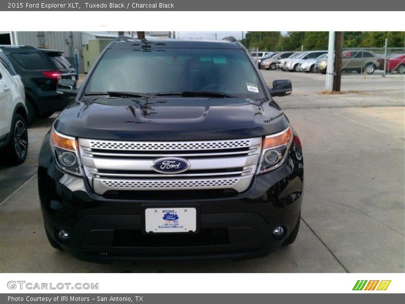 Tuxedo Black / Charcoal Black 2015 Ford Explorer XLT