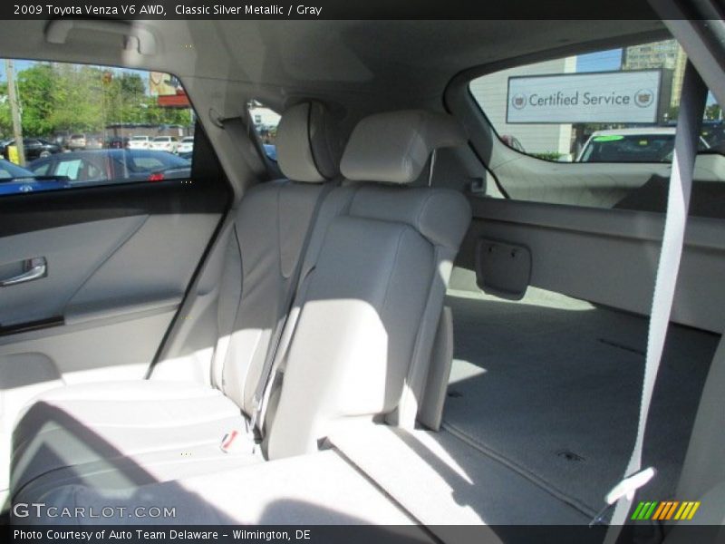 Classic Silver Metallic / Gray 2009 Toyota Venza V6 AWD