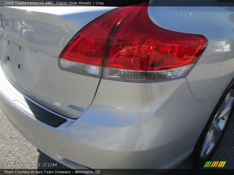 Classic Silver Metallic / Gray 2009 Toyota Venza V6 AWD