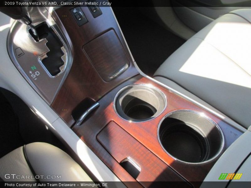 Classic Silver Metallic / Gray 2009 Toyota Venza V6 AWD