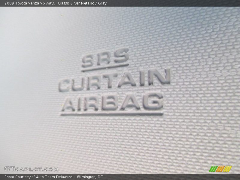 Classic Silver Metallic / Gray 2009 Toyota Venza V6 AWD