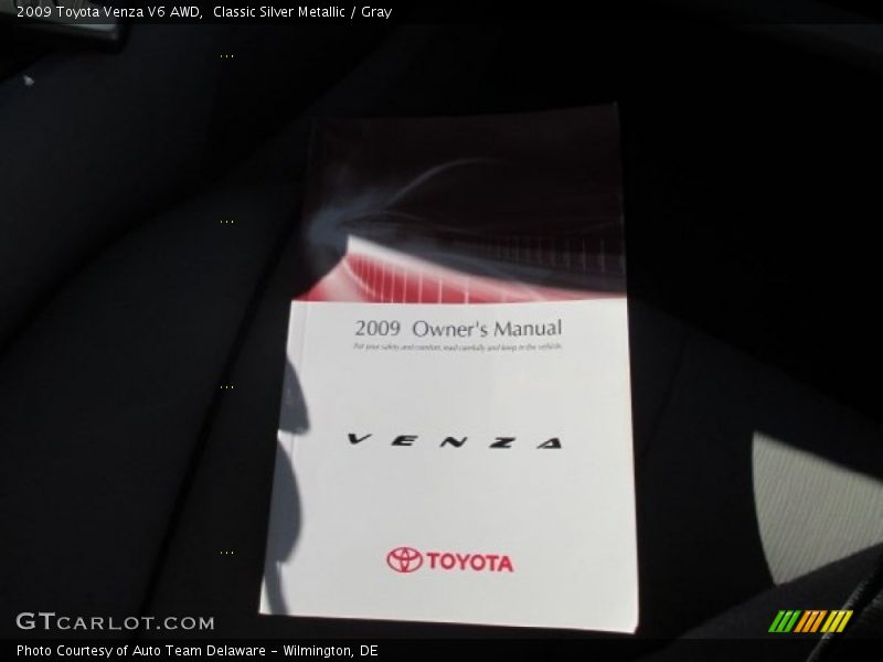 Classic Silver Metallic / Gray 2009 Toyota Venza V6 AWD