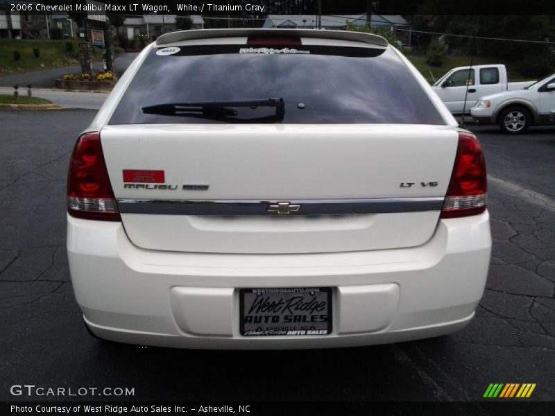 White / Titanium Gray 2006 Chevrolet Malibu Maxx LT Wagon