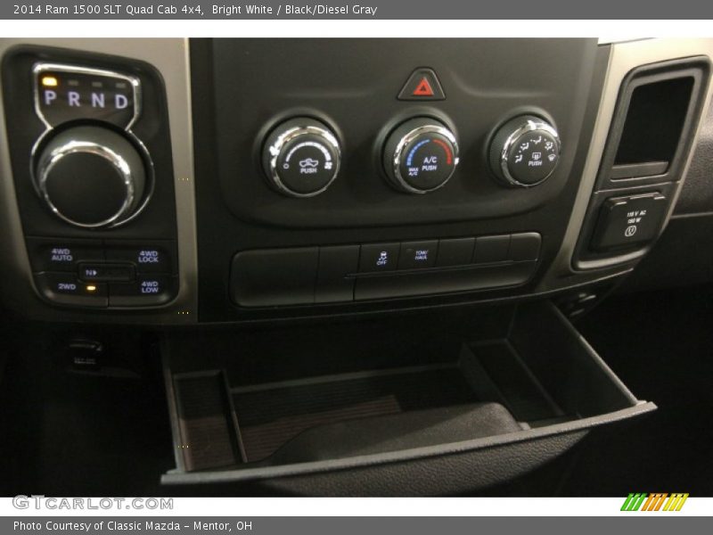 Bright White / Black/Diesel Gray 2014 Ram 1500 SLT Quad Cab 4x4