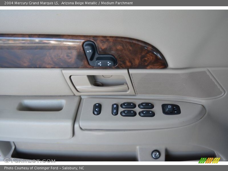 Arizona Beige Metallic / Medium Parchment 2004 Mercury Grand Marquis LS