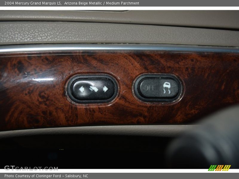 Arizona Beige Metallic / Medium Parchment 2004 Mercury Grand Marquis LS
