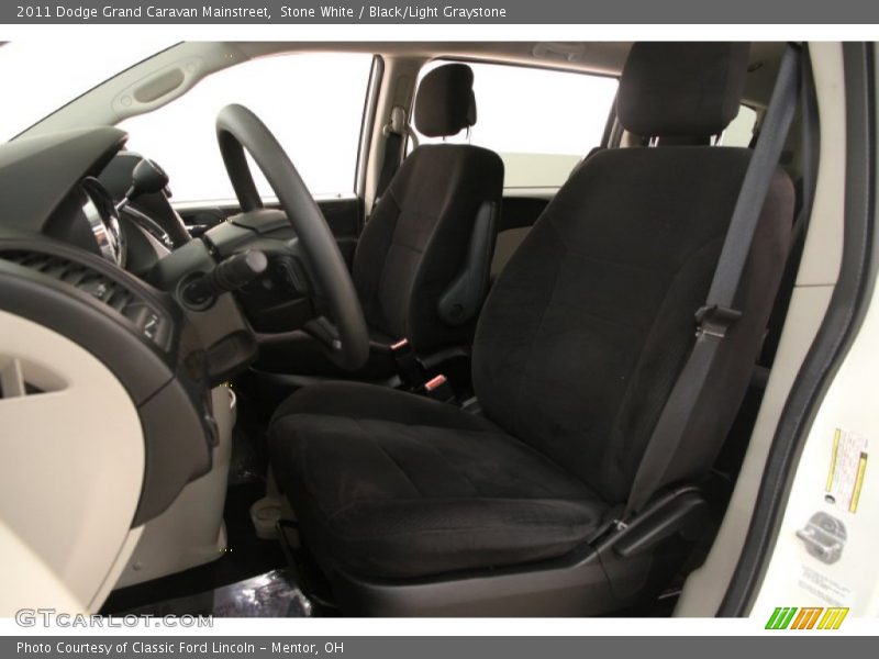 Stone White / Black/Light Graystone 2011 Dodge Grand Caravan Mainstreet