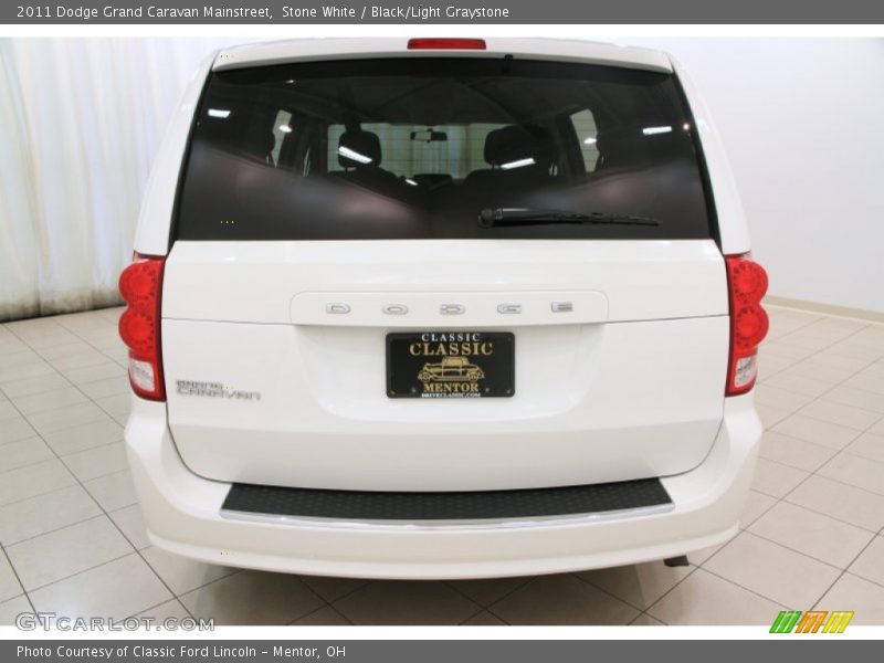 Stone White / Black/Light Graystone 2011 Dodge Grand Caravan Mainstreet