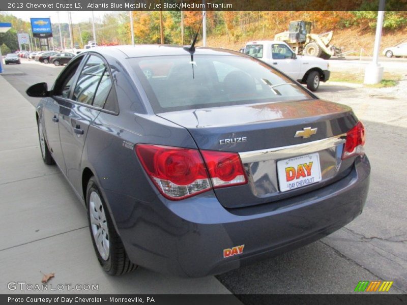 Atlantis Blue Metallic / Jet Black/Medium Titanium 2013 Chevrolet Cruze LS