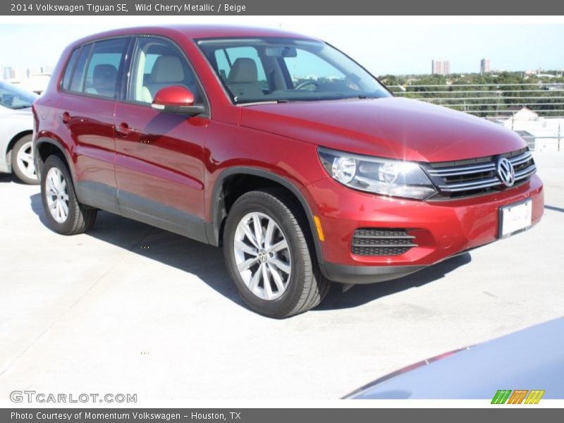 Wild Cherry Metallic / Beige 2014 Volkswagen Tiguan SE