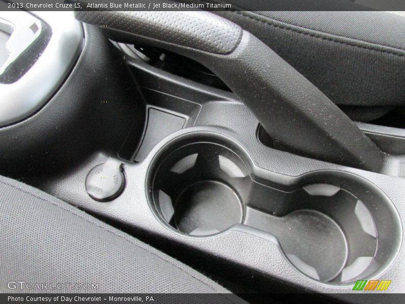 Atlantis Blue Metallic / Jet Black/Medium Titanium 2013 Chevrolet Cruze LS