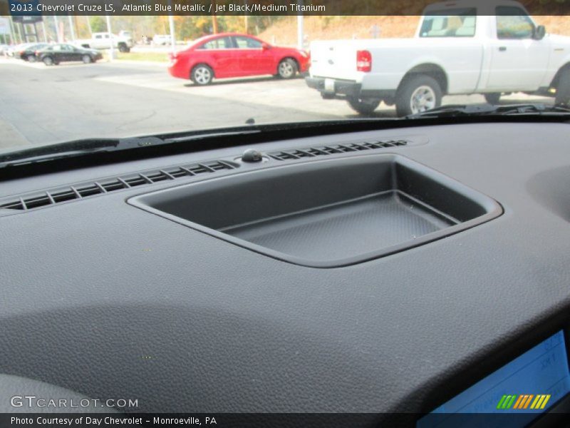 Atlantis Blue Metallic / Jet Black/Medium Titanium 2013 Chevrolet Cruze LS