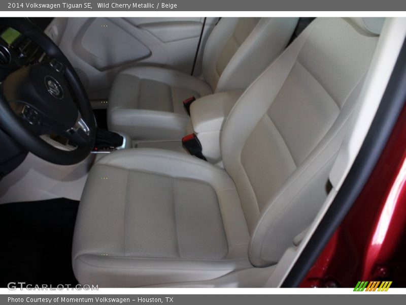 Wild Cherry Metallic / Beige 2014 Volkswagen Tiguan SE