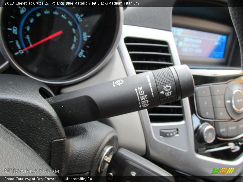 Atlantis Blue Metallic / Jet Black/Medium Titanium 2013 Chevrolet Cruze LS
