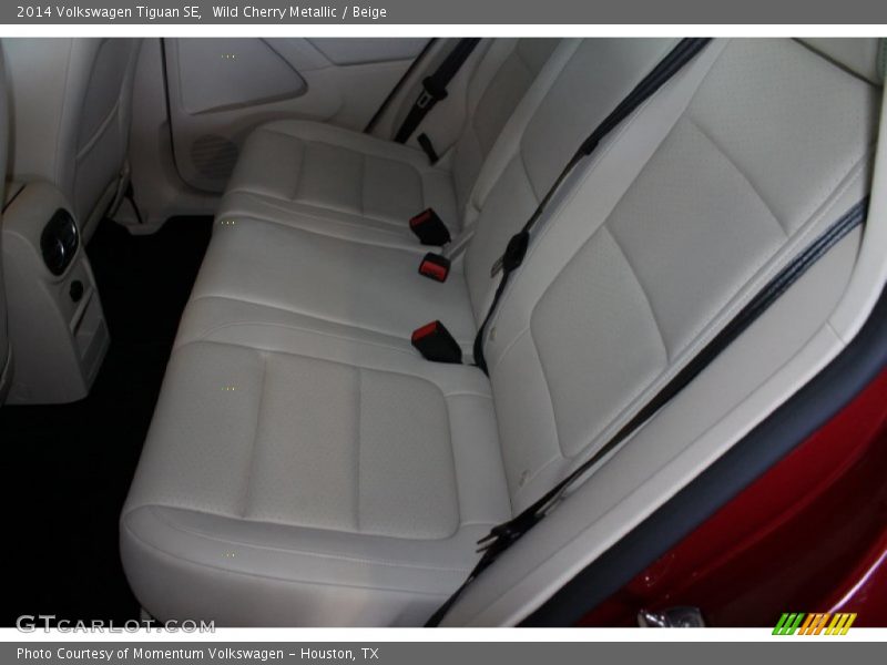 Wild Cherry Metallic / Beige 2014 Volkswagen Tiguan SE