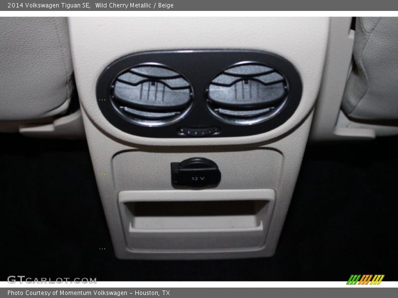 Wild Cherry Metallic / Beige 2014 Volkswagen Tiguan SE