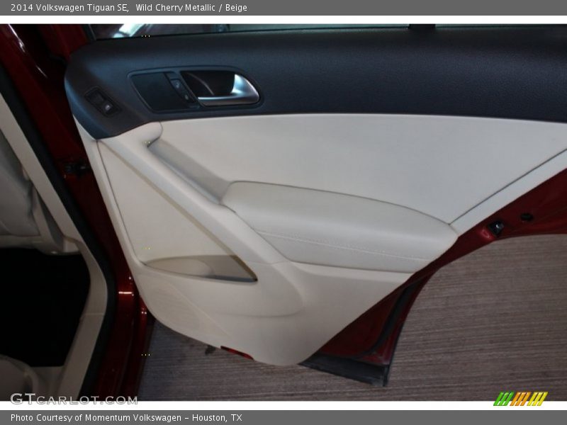 Wild Cherry Metallic / Beige 2014 Volkswagen Tiguan SE