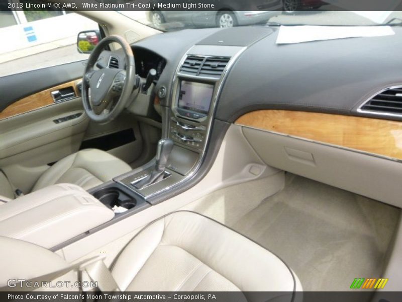 White Platinum Tri-Coat / Medium Light Stone 2013 Lincoln MKX AWD