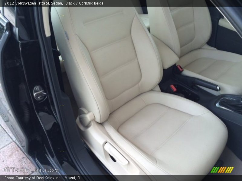 Black / Cornsilk Beige 2012 Volkswagen Jetta SE Sedan