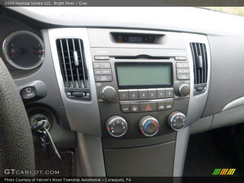 Bright Silver / Gray 2009 Hyundai Sonata GLS