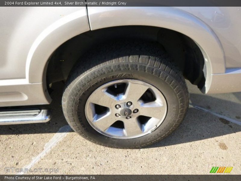 Silver Birch Metallic / Midnight Grey 2004 Ford Explorer Limited 4x4