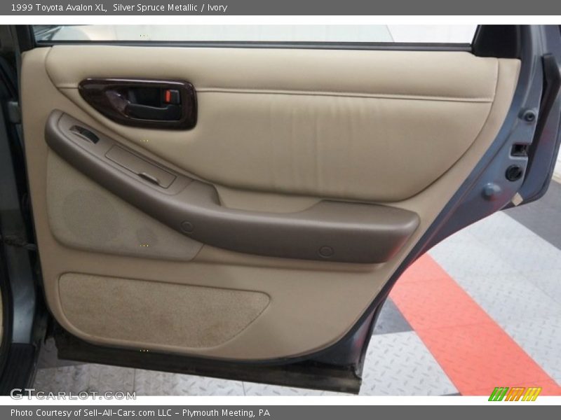 Door Panel of 1999 Avalon XL