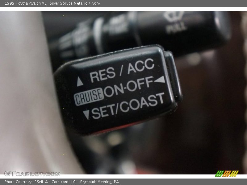 Silver Spruce Metallic / Ivory 1999 Toyota Avalon XL