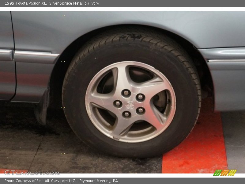  1999 Avalon XL Wheel