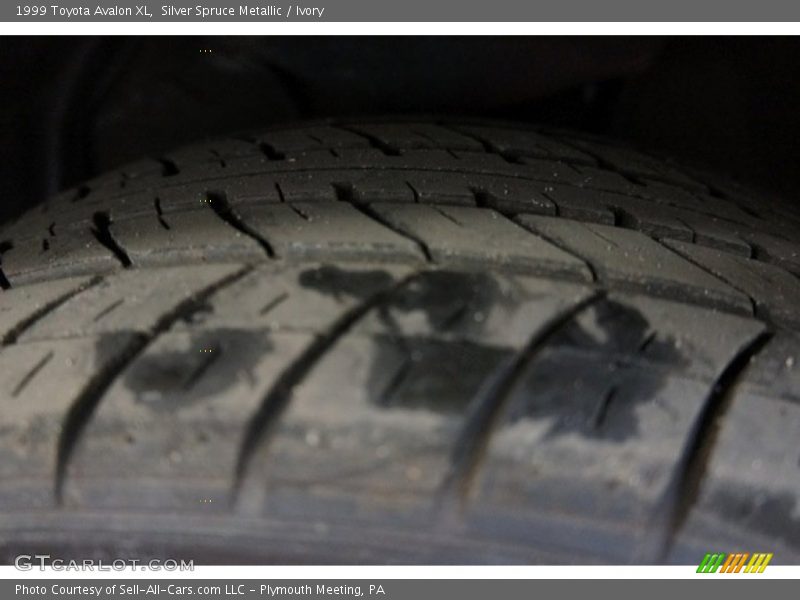 Silver Spruce Metallic / Ivory 1999 Toyota Avalon XL