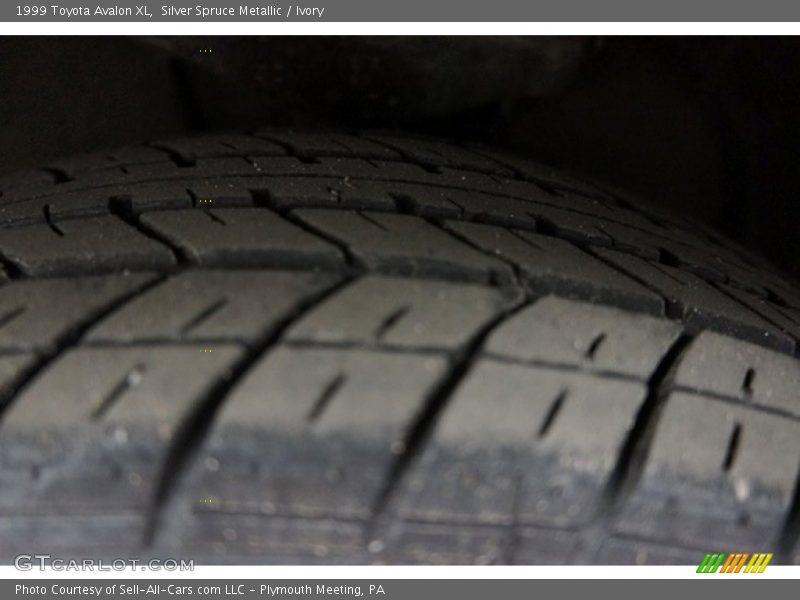Silver Spruce Metallic / Ivory 1999 Toyota Avalon XL