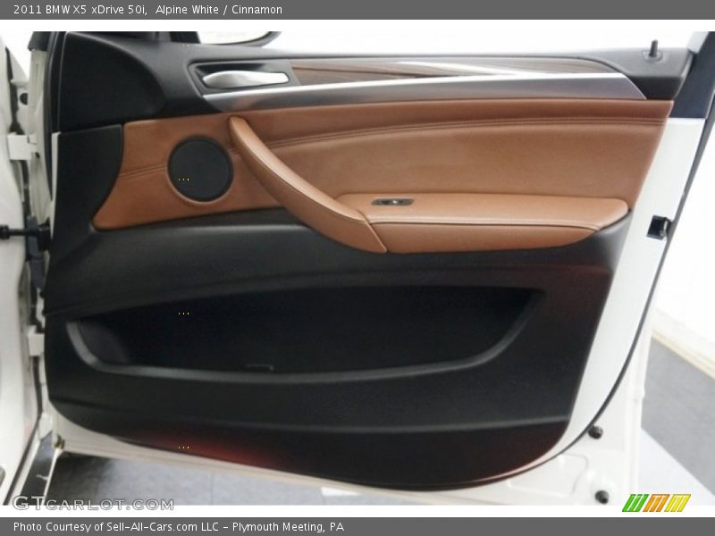 Alpine White / Cinnamon 2011 BMW X5 xDrive 50i
