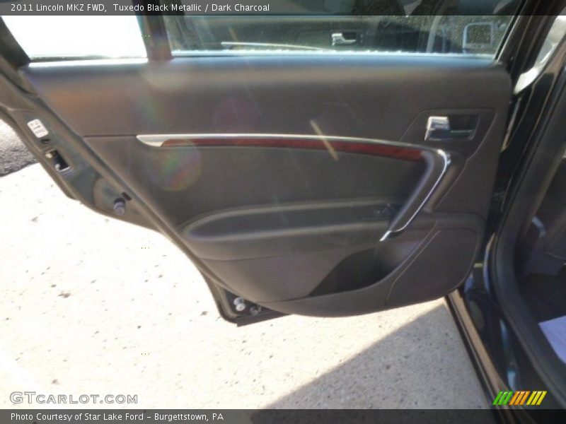 Tuxedo Black Metallic / Dark Charcoal 2011 Lincoln MKZ FWD