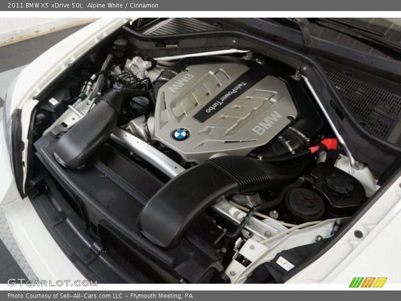 Alpine White / Cinnamon 2011 BMW X5 xDrive 50i