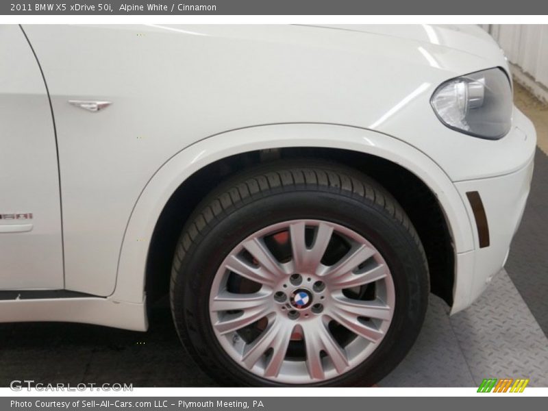 Alpine White / Cinnamon 2011 BMW X5 xDrive 50i