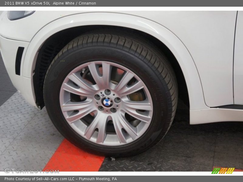 Alpine White / Cinnamon 2011 BMW X5 xDrive 50i